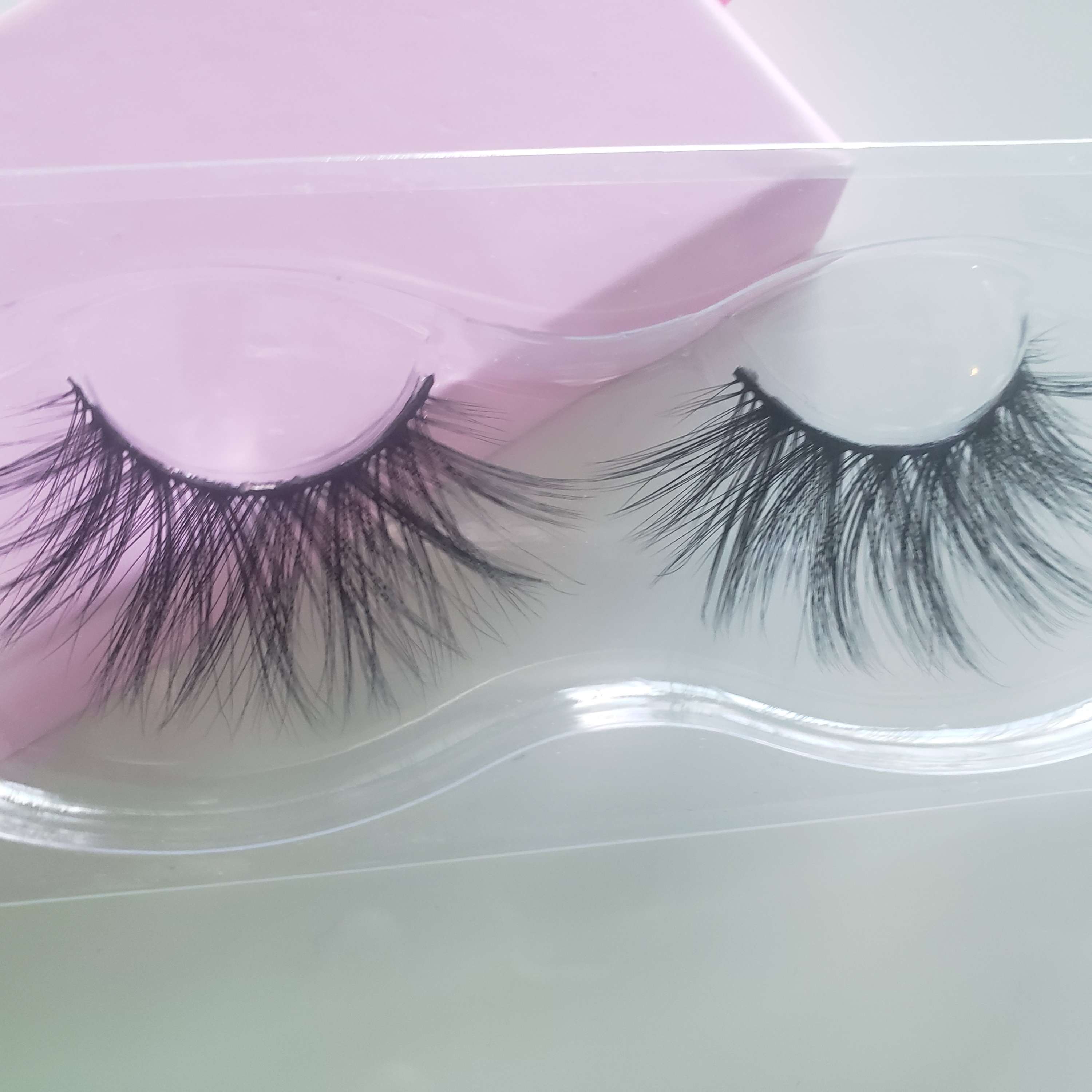 Gorgeous Scarlett image 2