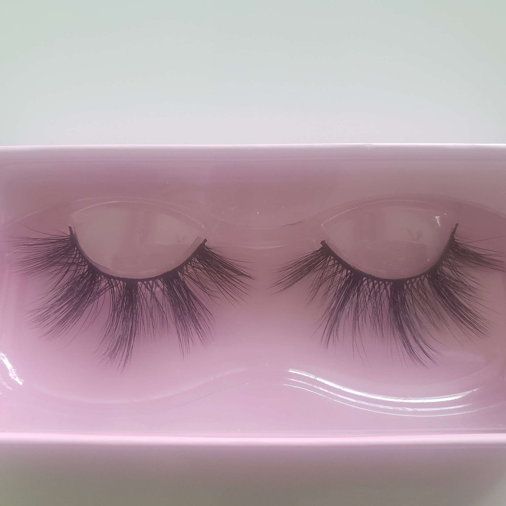 Gorgeous Layla image 2