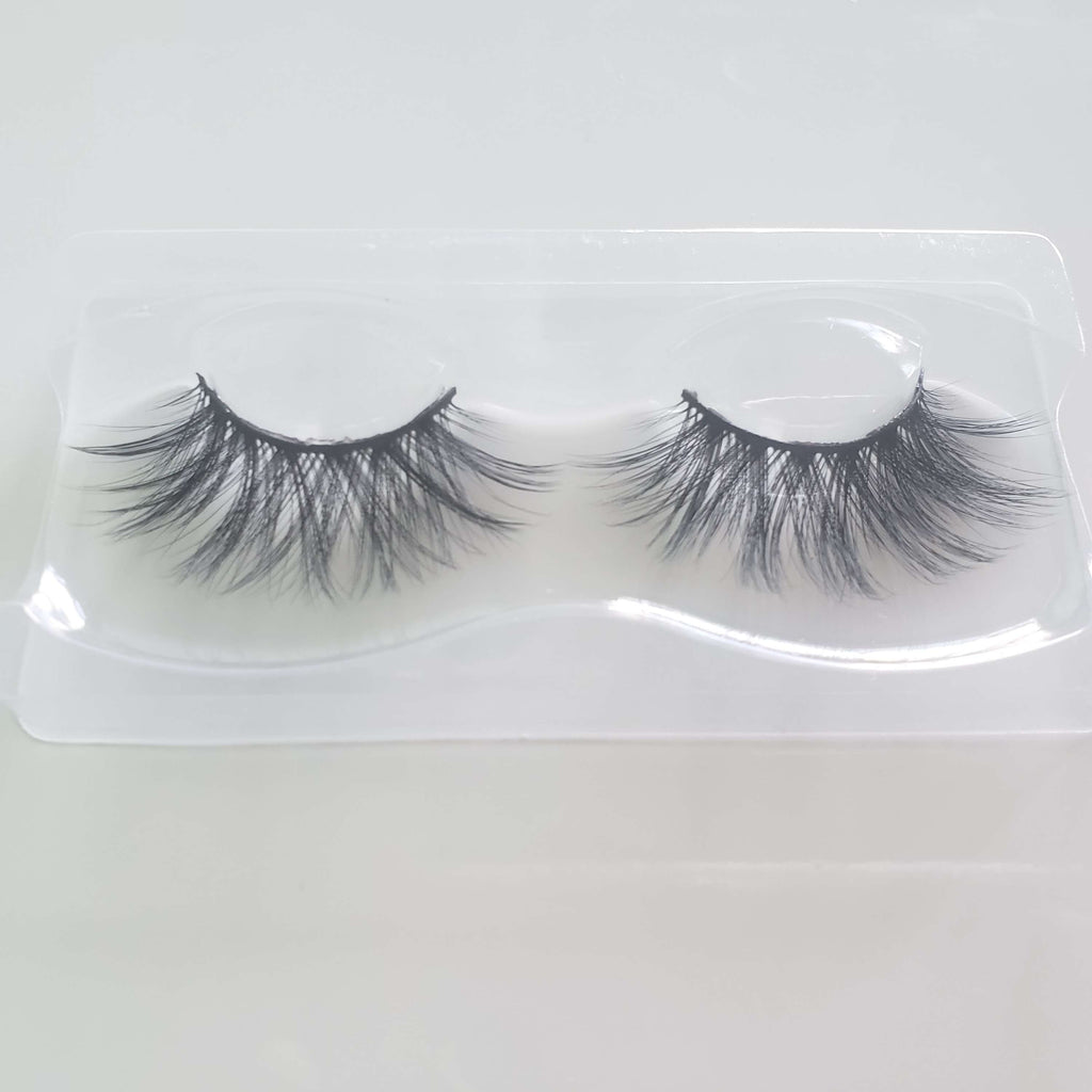 Gorgeous Scarlett image 0